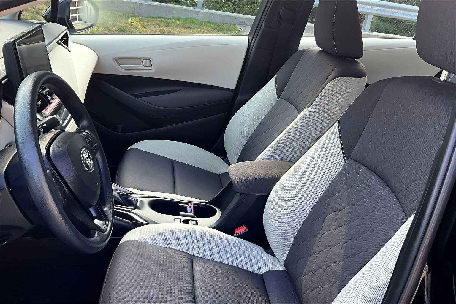 2024 Toyota Corolla LE - Photo 10