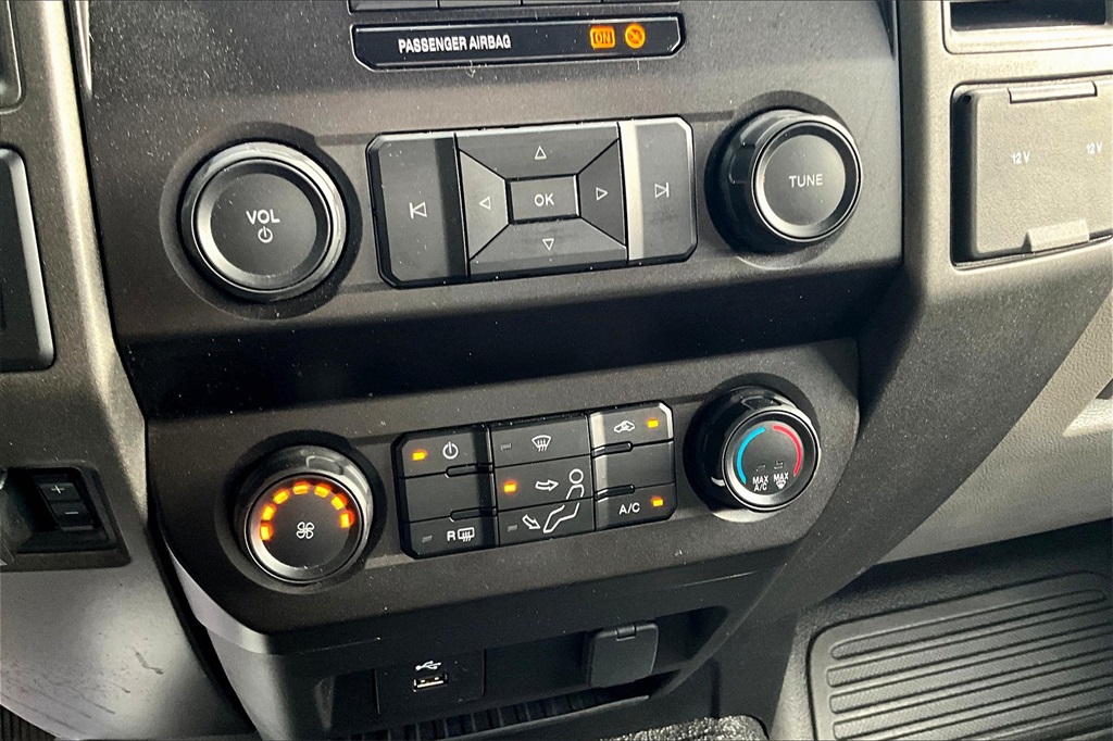 2022 Ford F-350SD XL - Photo 24