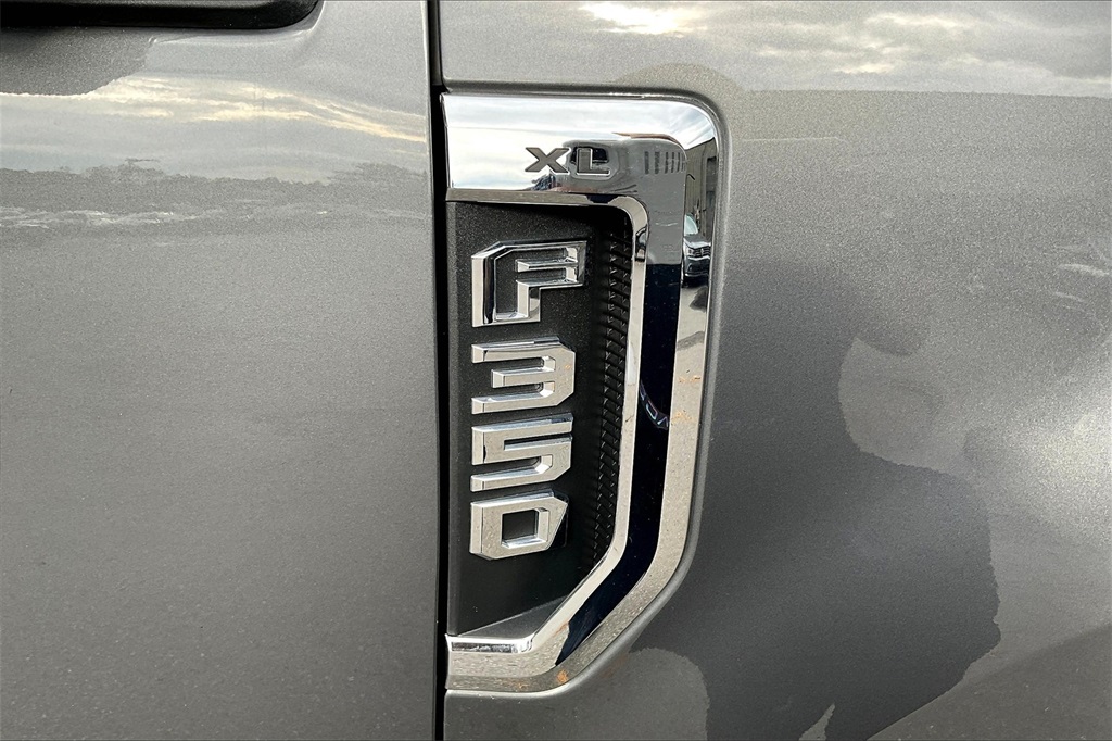 2022 Ford F-350SD XL - Photo 26