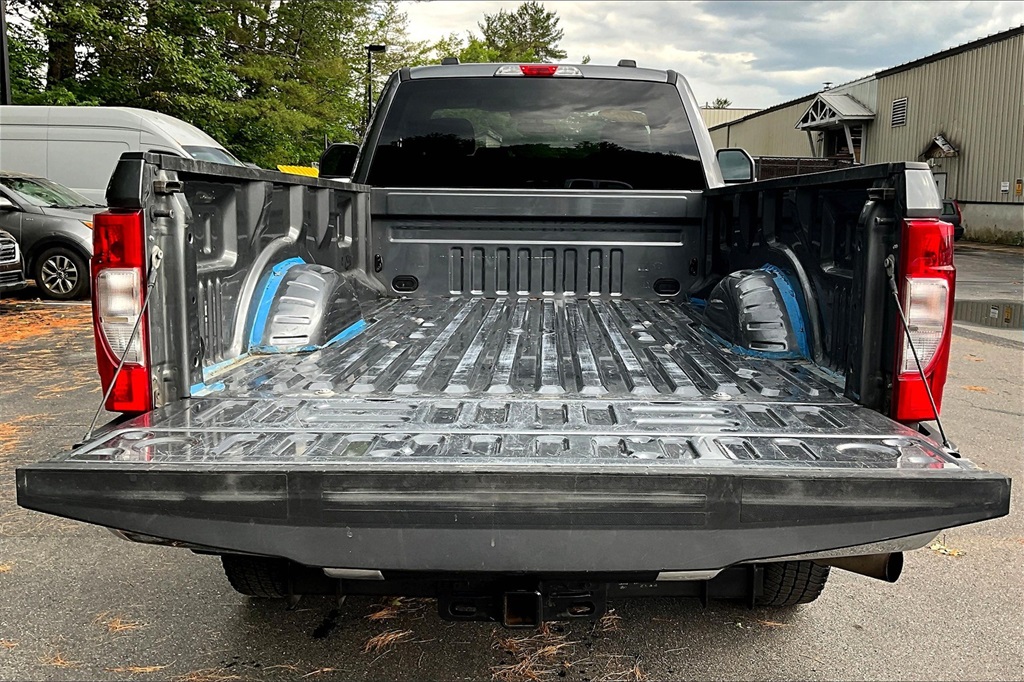 2022 Ford F-350SD XL - Photo 29