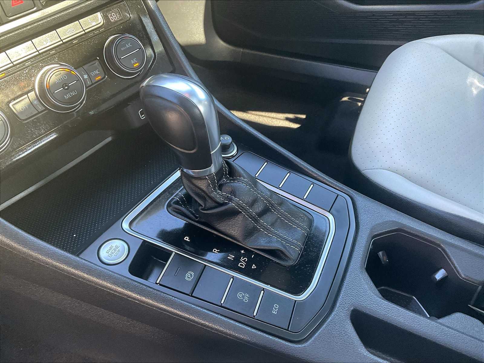 2019 Volkswagen Jetta R-Line - Photo 20