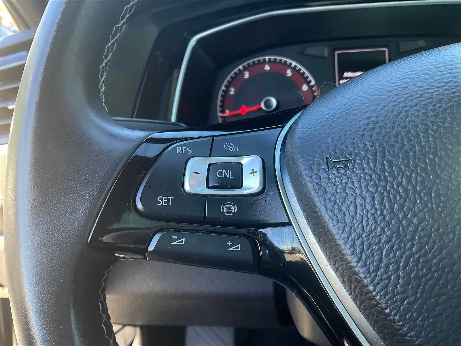 2019 Volkswagen Jetta R-Line - Photo 23