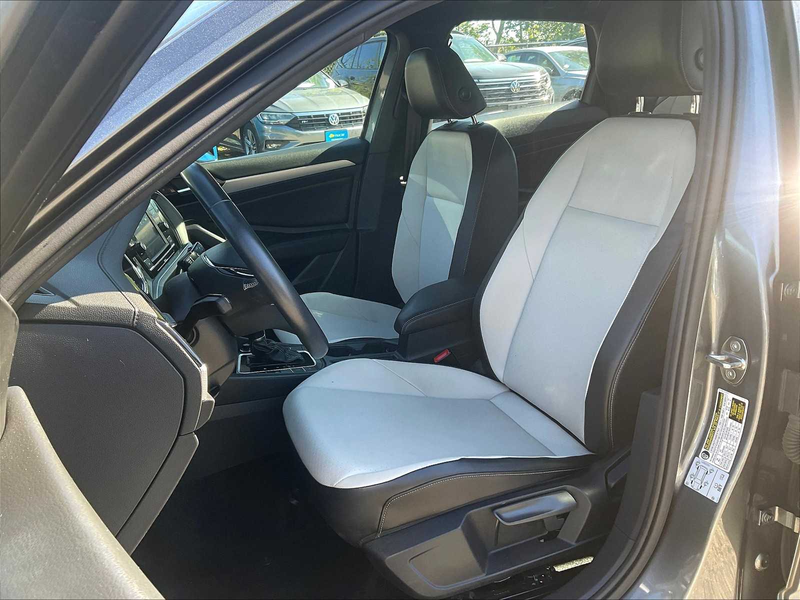 2019 Volkswagen Jetta R-Line - Photo 10