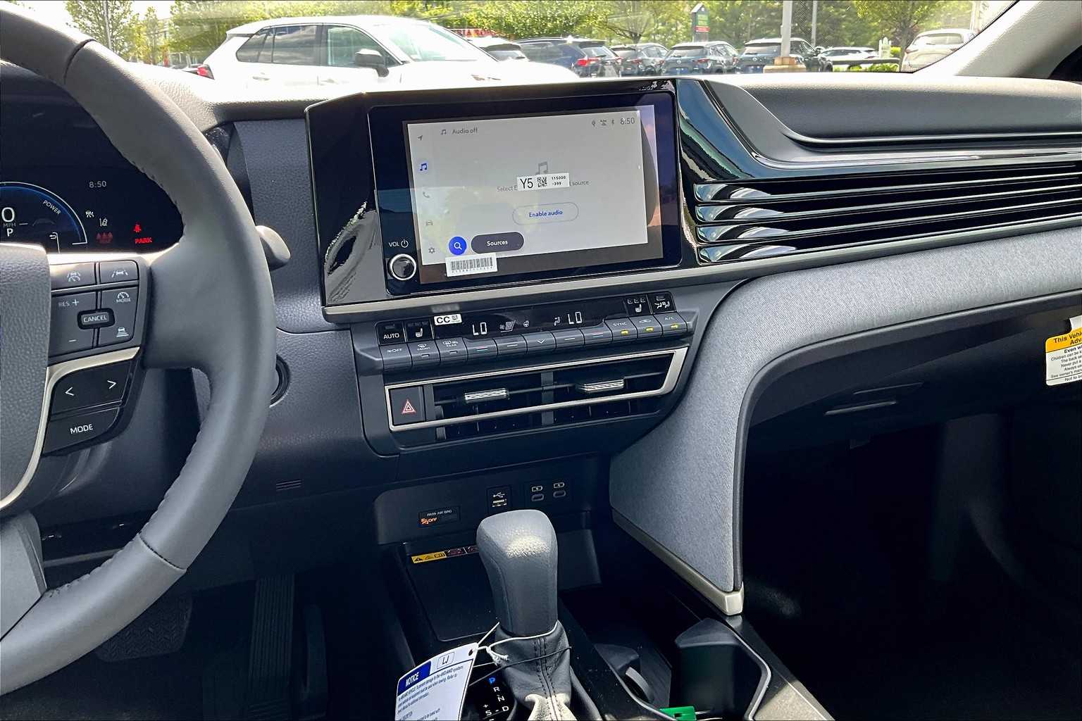 2025 Toyota Camry LE - Photo 13