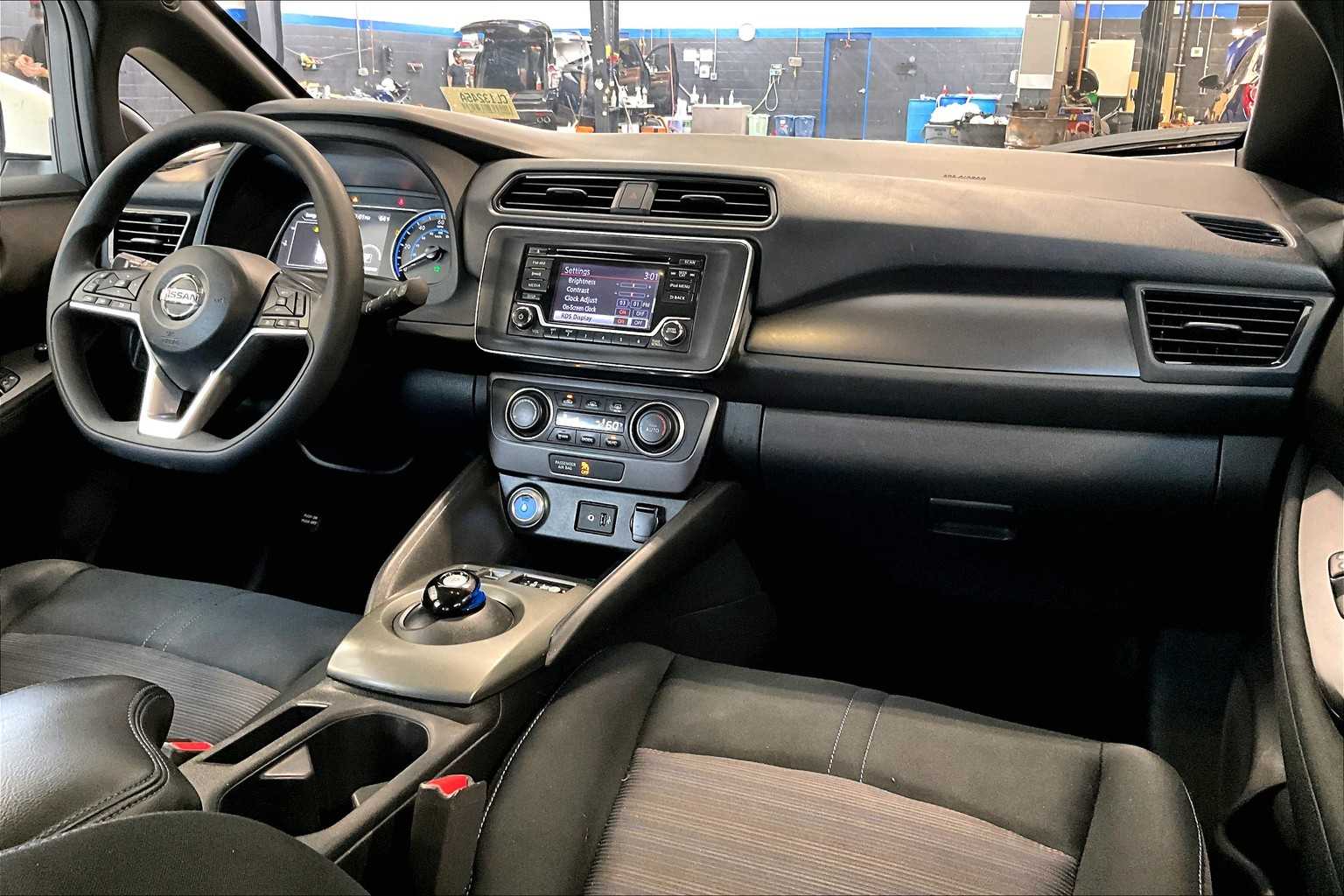 2019 Nissan LEAF S - Photo 14
