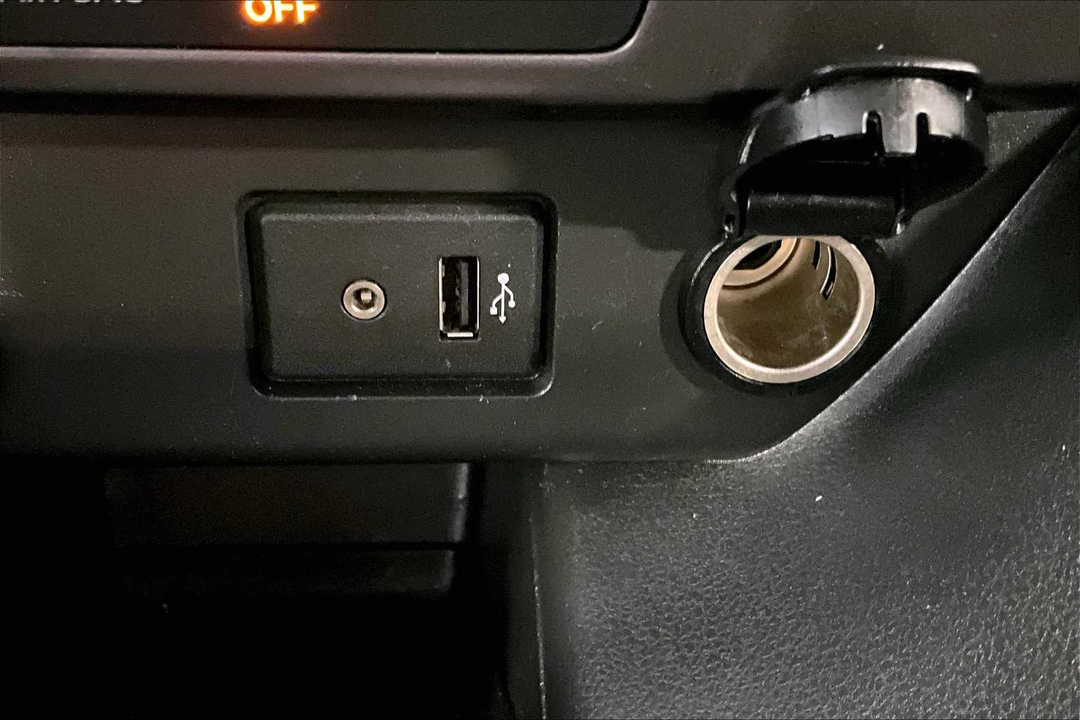 2019 Nissan LEAF S - Photo 27