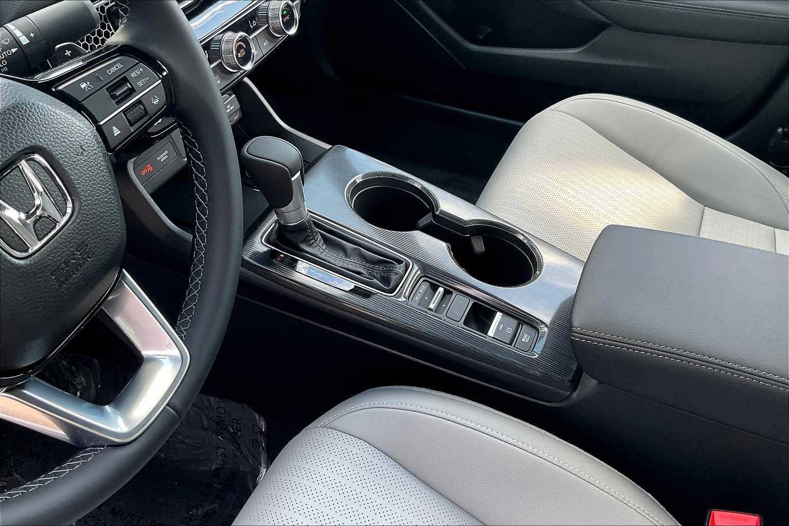 2026 Honda Civic Hybrid Sport Touring - Photo 14