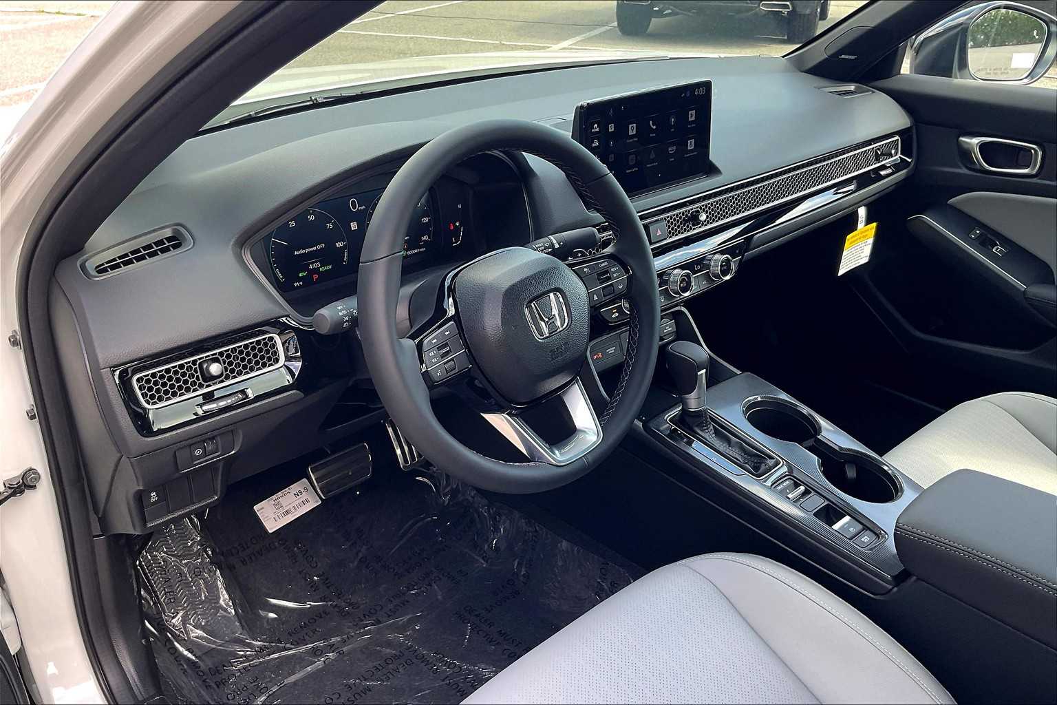 2026 Honda Civic Hybrid Sport Touring - Photo 9