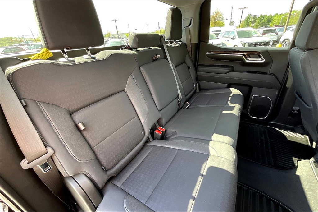 2024 GMC Sierra 1500 Elevation - Photo 15