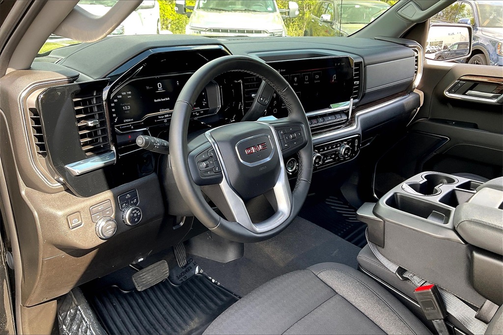 2024 GMC Sierra 1500 Elevation - Photo 8