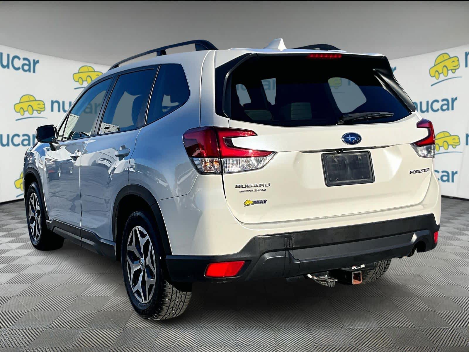 2021 Subaru Forester Premium - Photo 4