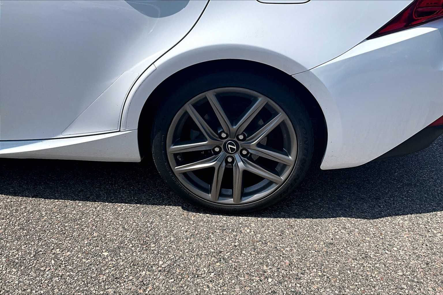2014 Lexus IS 250  - Photo 4