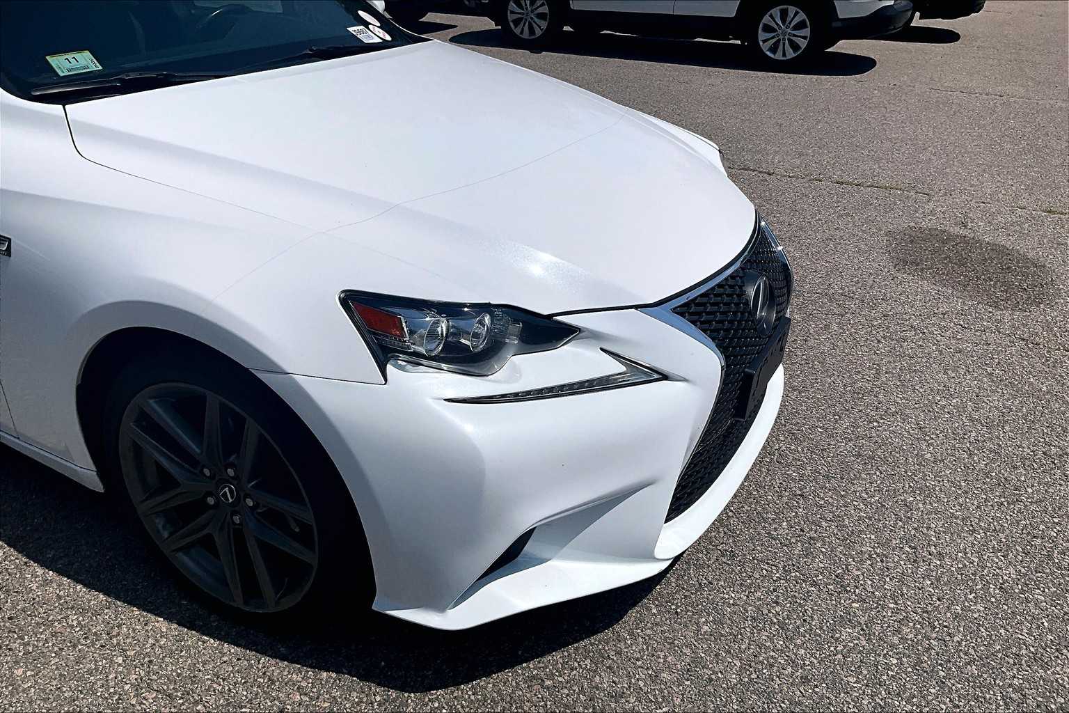 2014 Lexus IS 250  - Photo 5