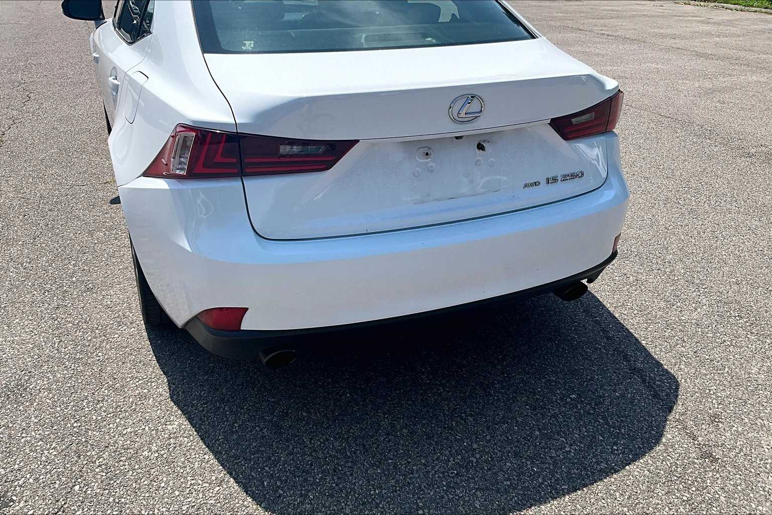 2014 Lexus IS 250  - Photo 7