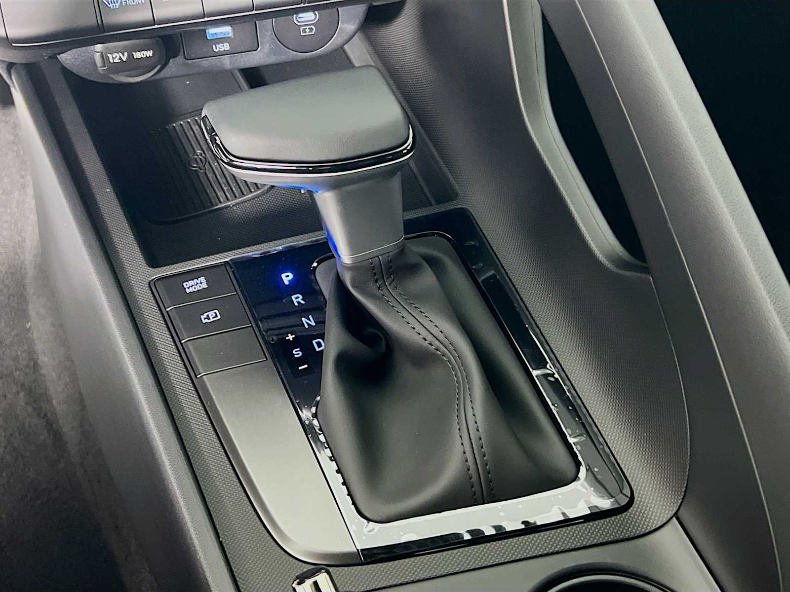 2025 Hyundai Elantra SEL Sport - Photo 11