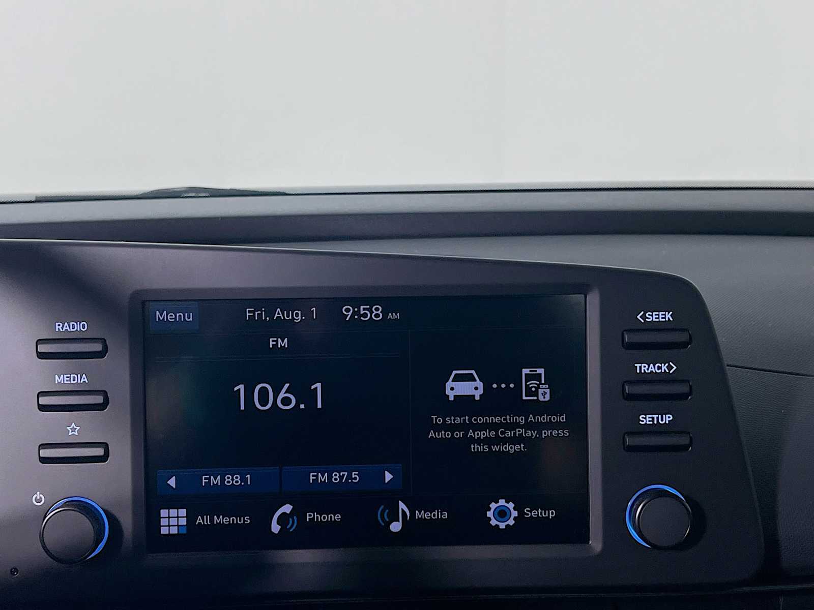 2025 Hyundai Elantra SEL Sport - Photo 8