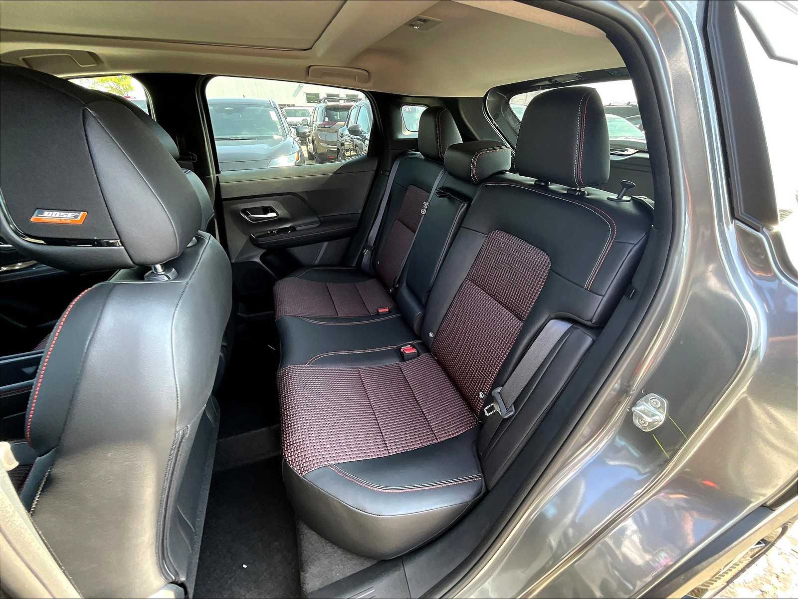 2025 Nissan Kicks SR - Photo 14