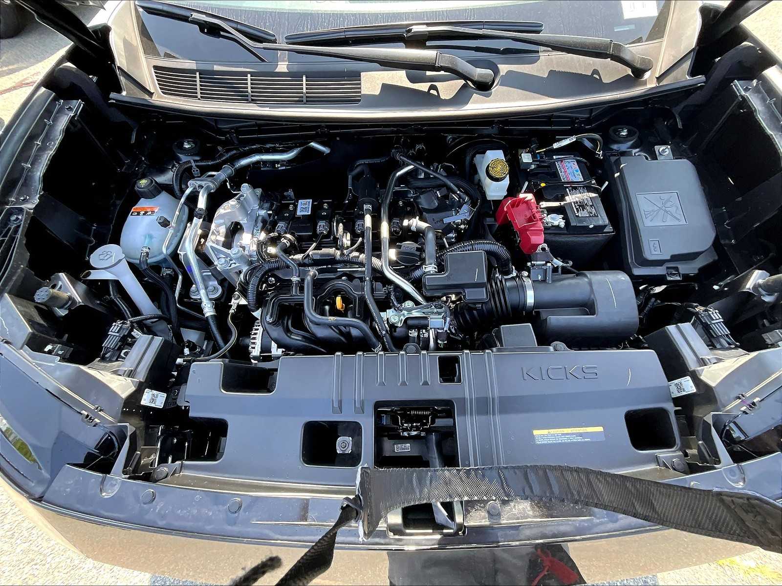 2025 Nissan Kicks SR - Photo 15