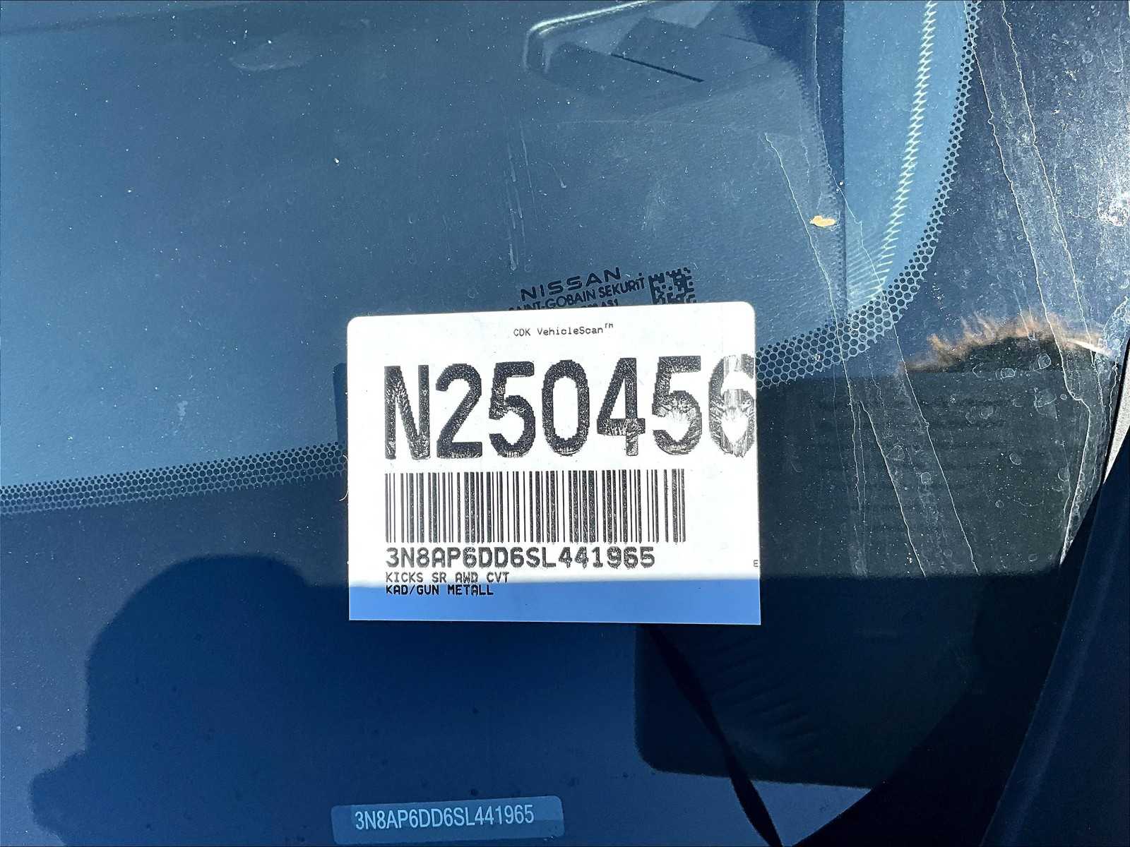 2025 Nissan Kicks SR - Photo 17