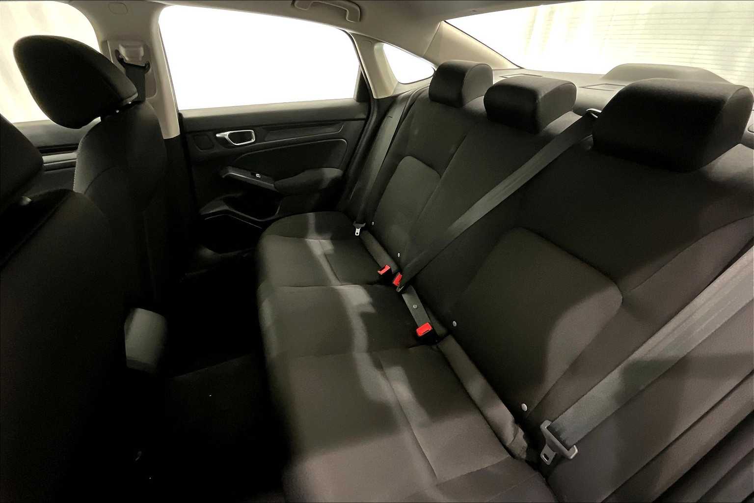2025 Honda Civic LX - Photo 15