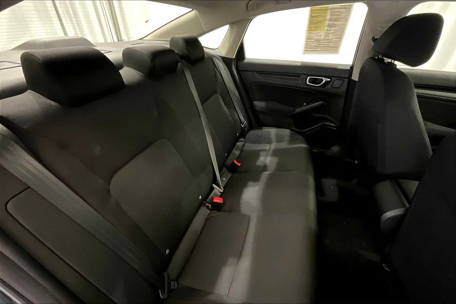 2025 Honda Civic LX - Photo 16