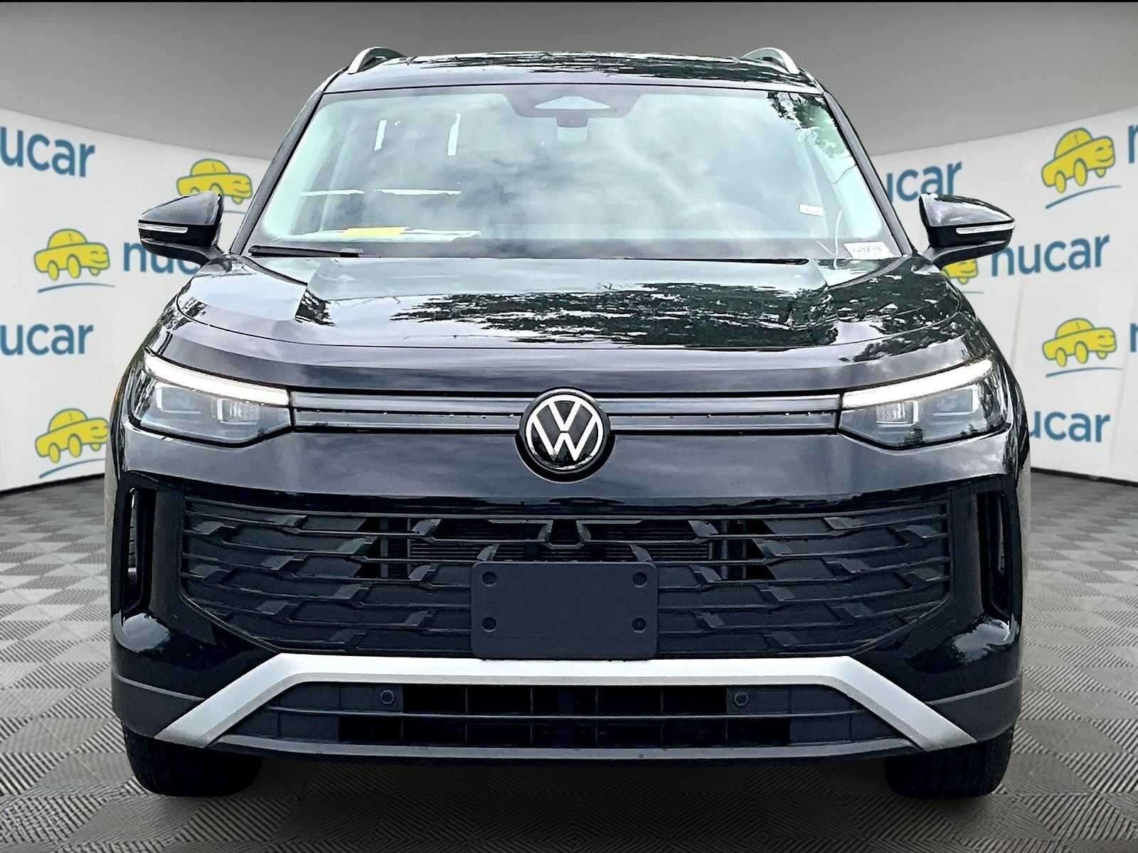 2025 Volkswagen Tiguan SE - Photo 3