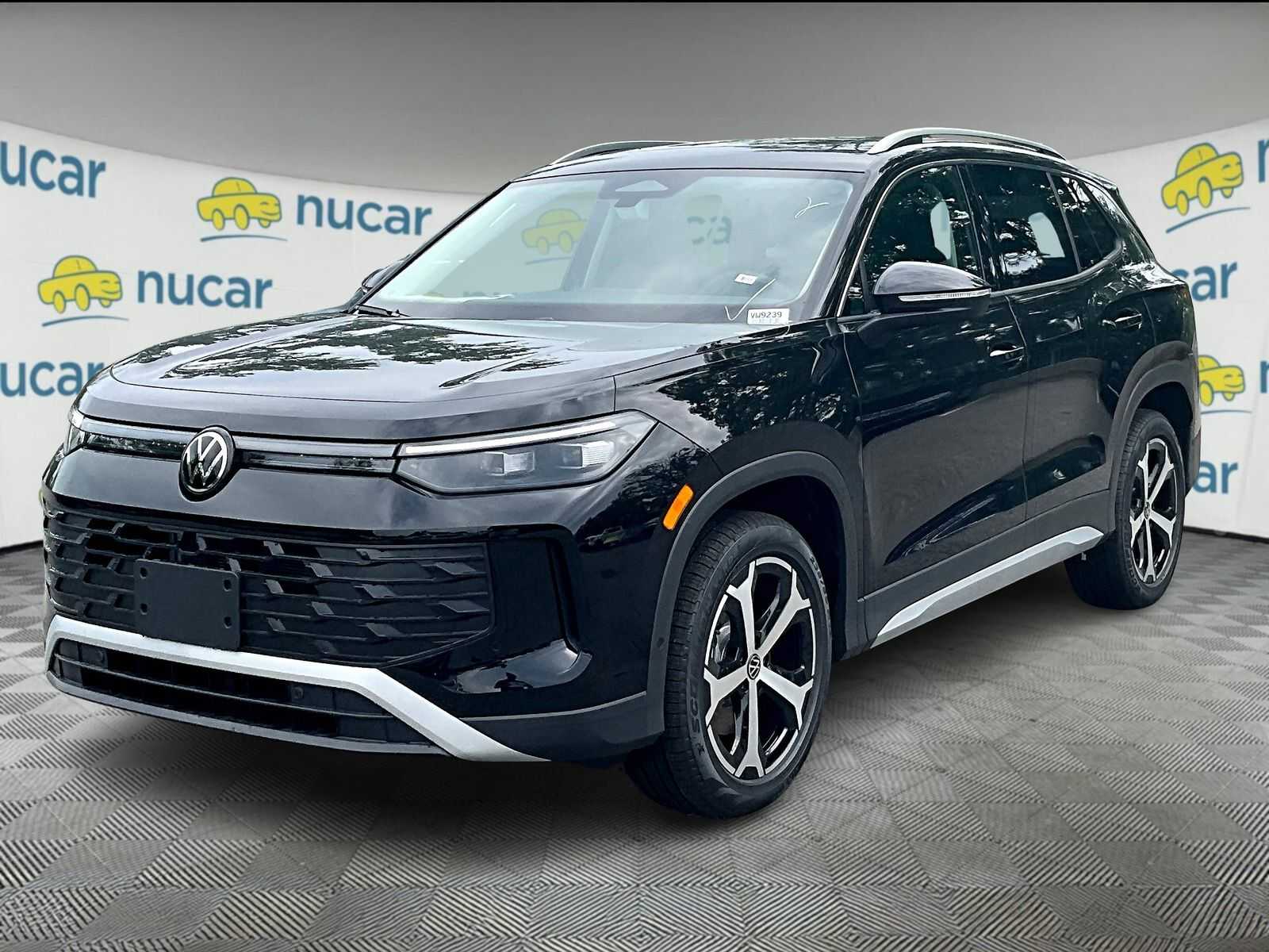 2025 Volkswagen Tiguan SE - Photo 4