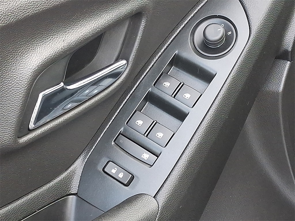 2017 Chevrolet Trax LS - Photo 14