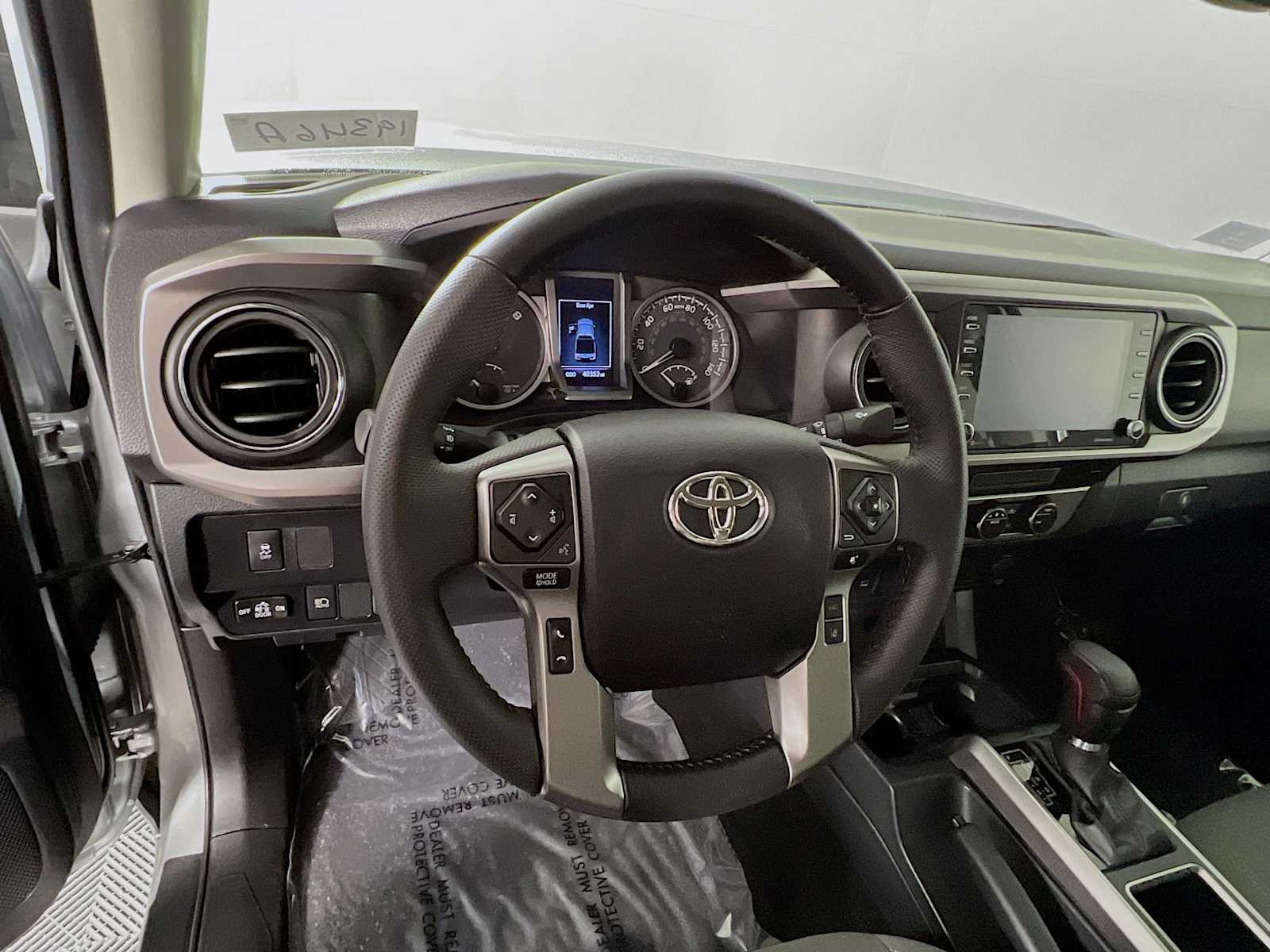 2022 Toyota Tacoma SR5 - Photo 11