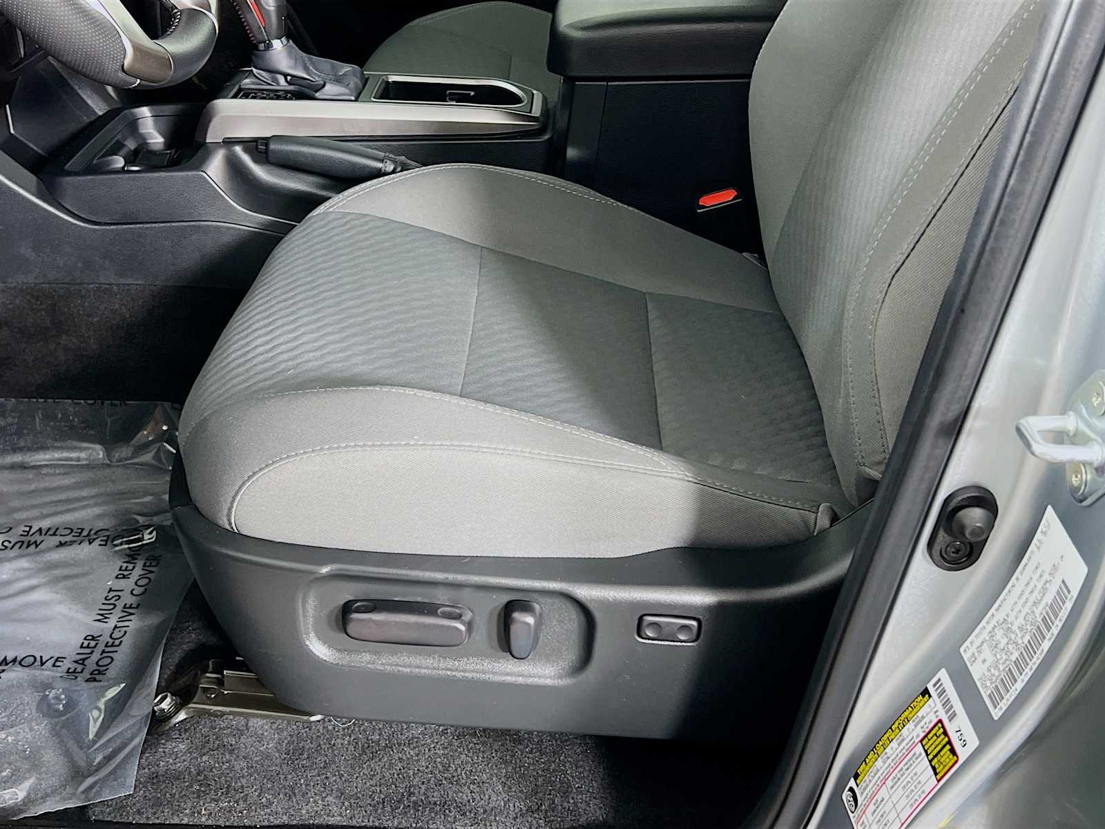 2022 Toyota Tacoma SR5 - Photo 19