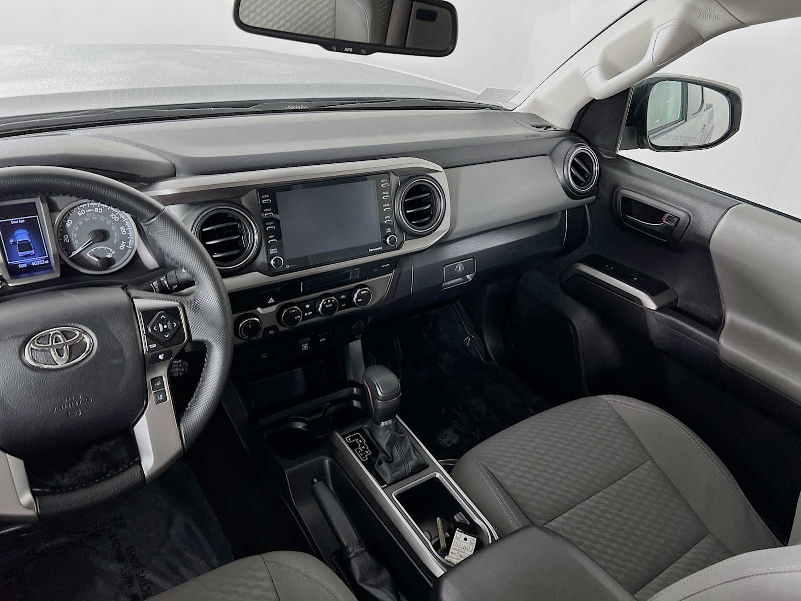 2022 Toyota Tacoma SR5 - Photo 22