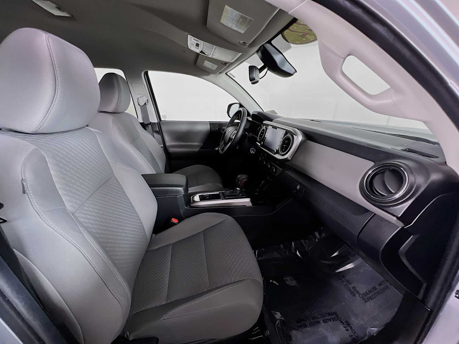2022 Toyota Tacoma SR5 - Photo 26