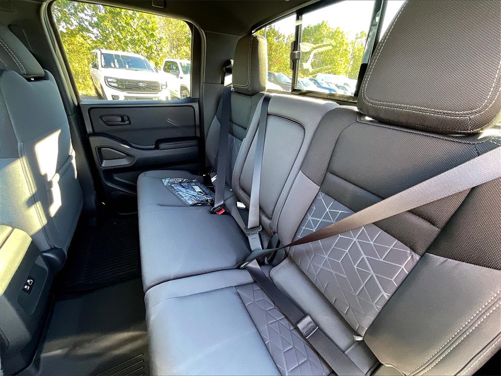 2026 Nissan Frontier SV - Photo 15