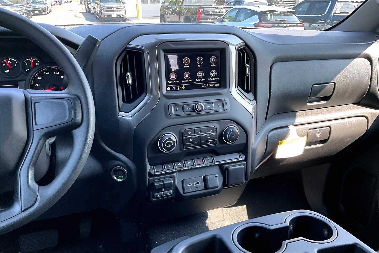 2025 Chevrolet Silverado 1500 Custom - Photo 13