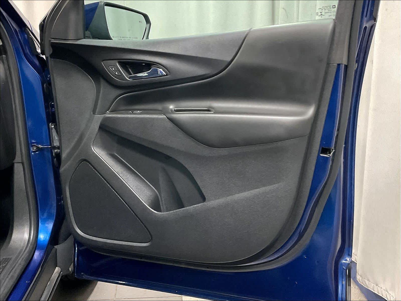 2022 Chevrolet Equinox LT - Photo 12