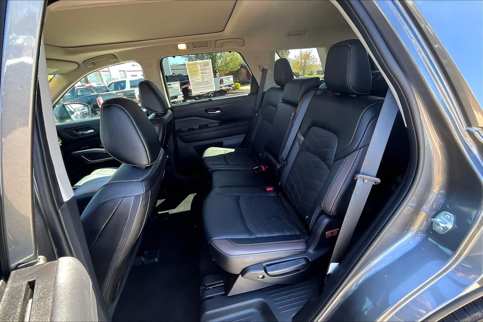 2023 Nissan Pathfinder Platinum - Photo 15