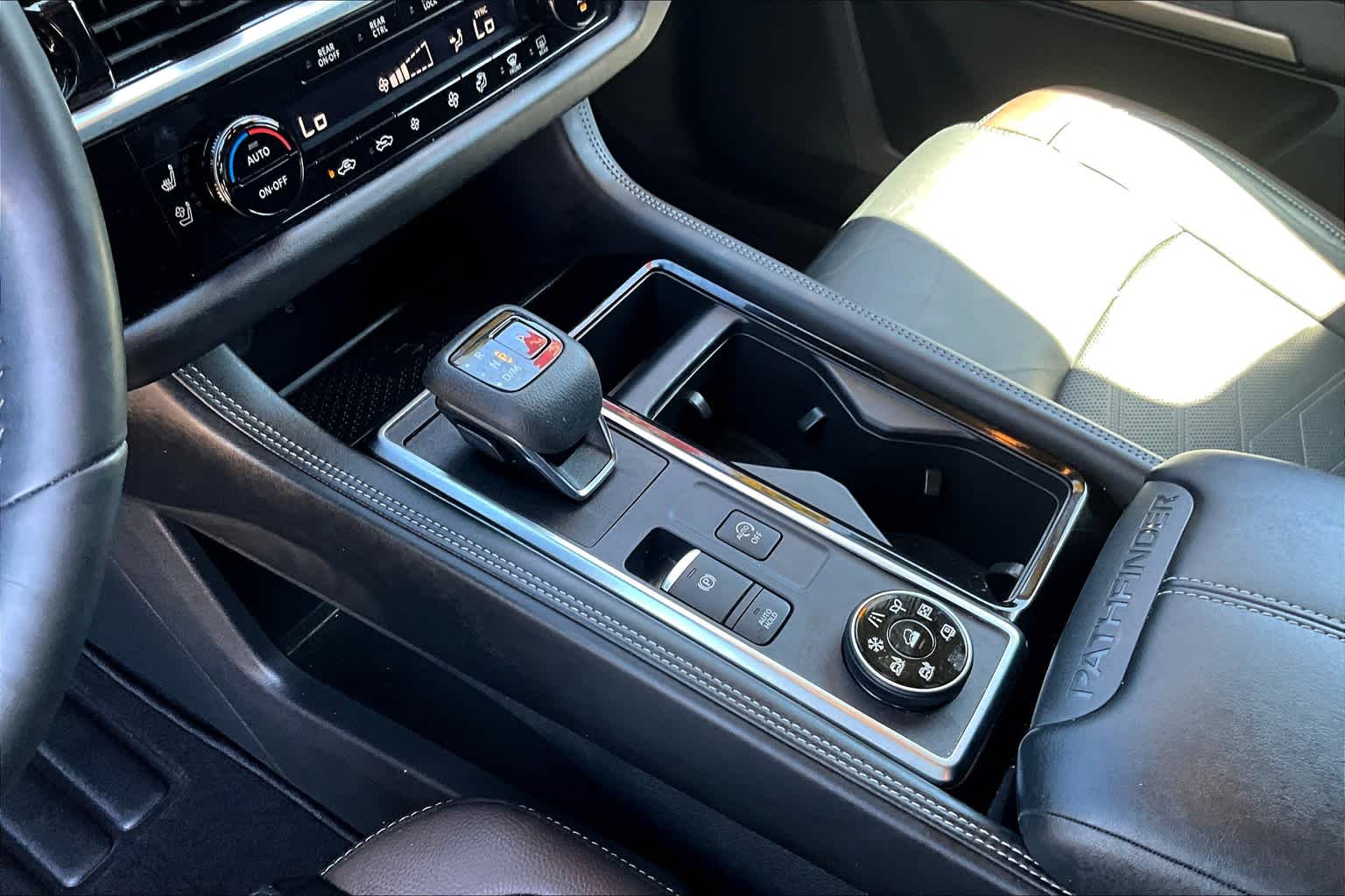 2023 Nissan Pathfinder Platinum - Photo 21