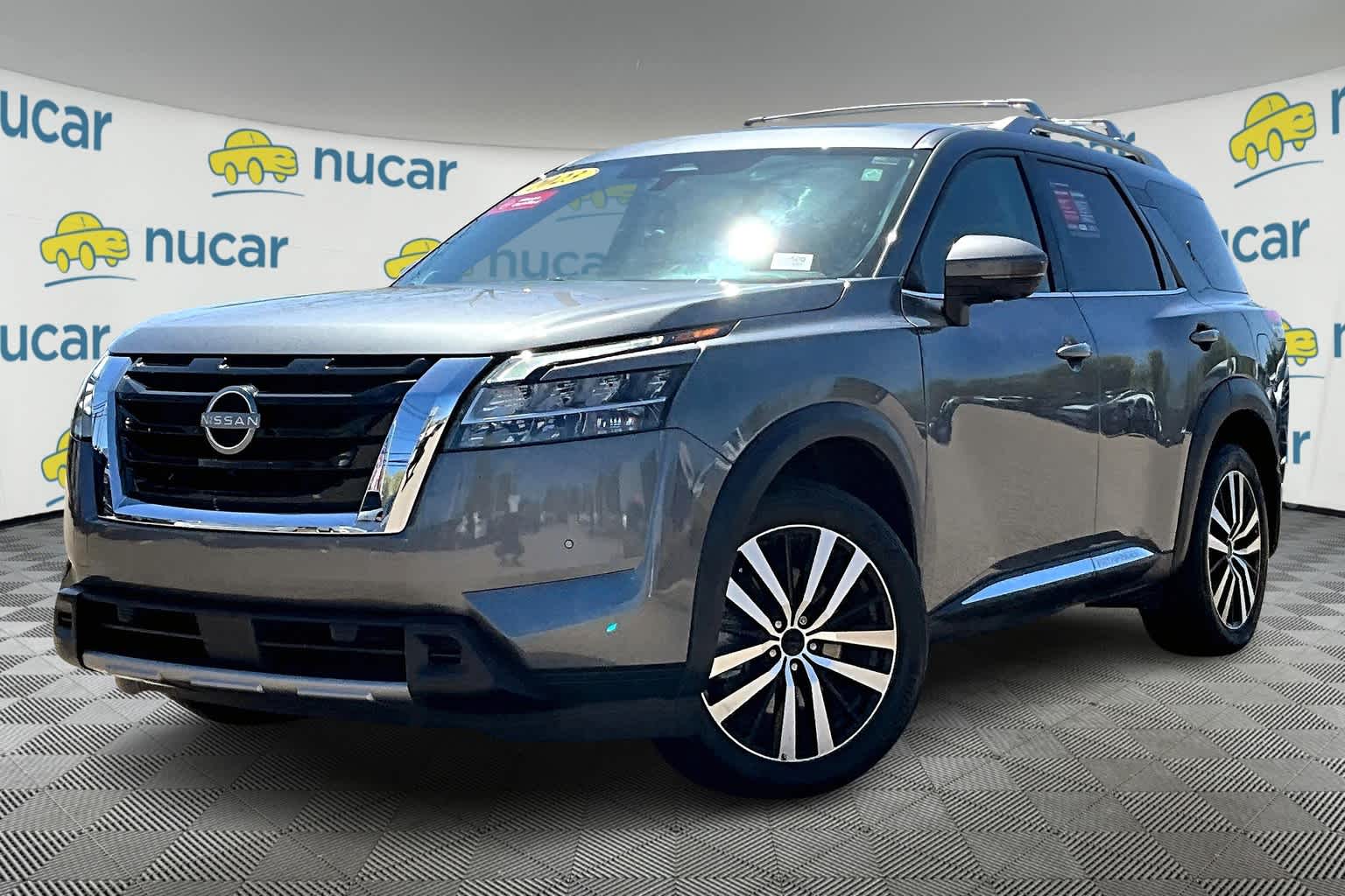 2023 Nissan Pathfinder Platinum - Photo 3