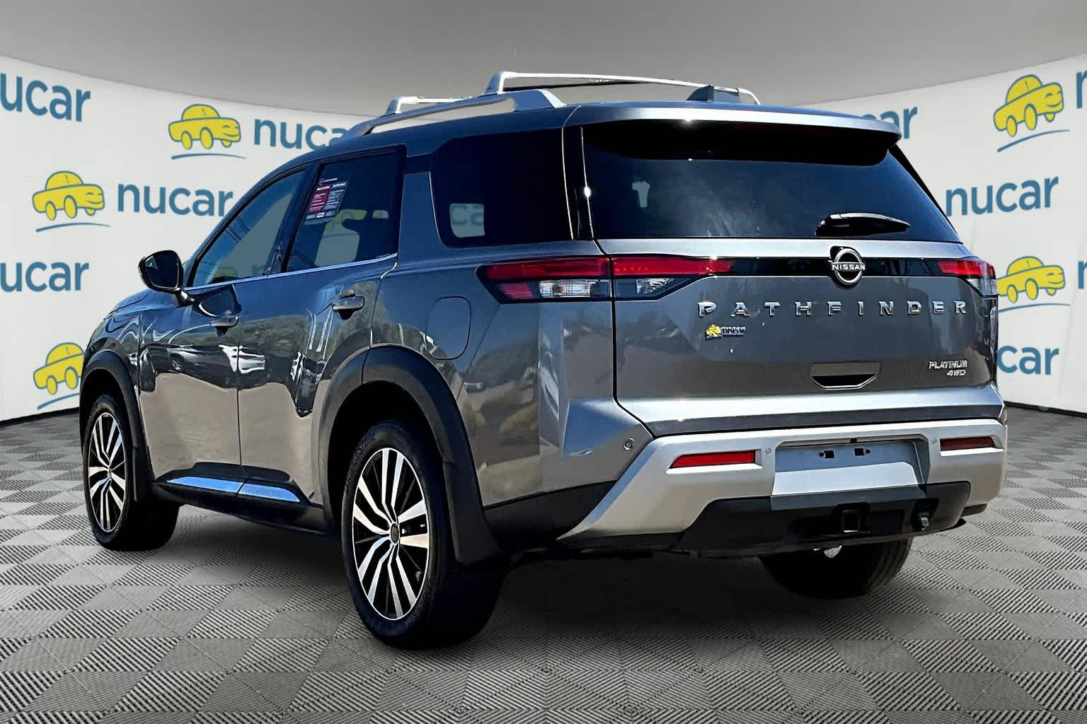 2023 Nissan Pathfinder Platinum - Photo 4