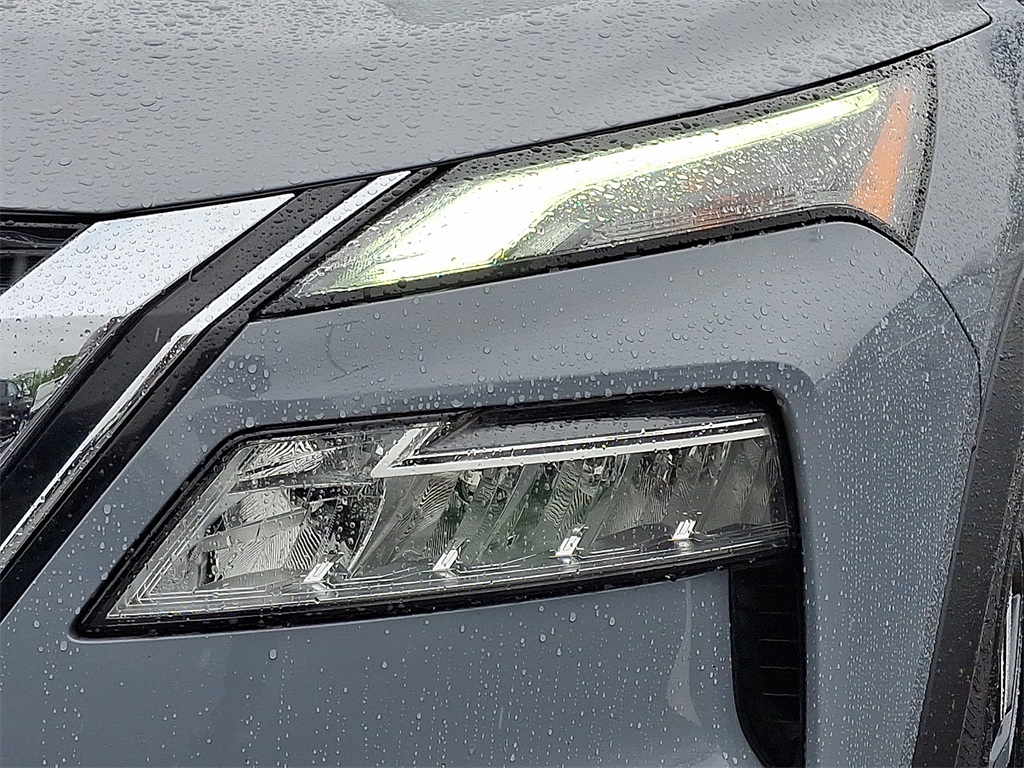 2021 Nissan Rogue SL - Photo 9