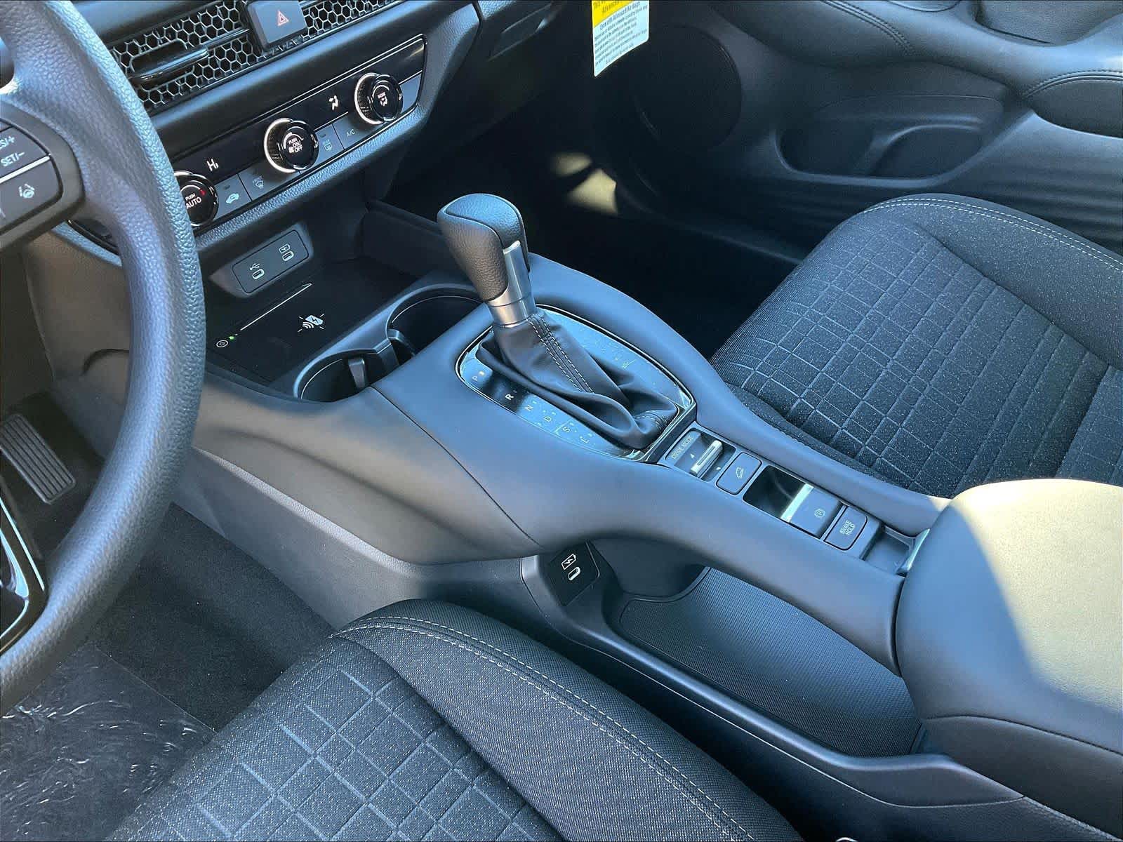 2026 Honda HR-V LX - Photo 14