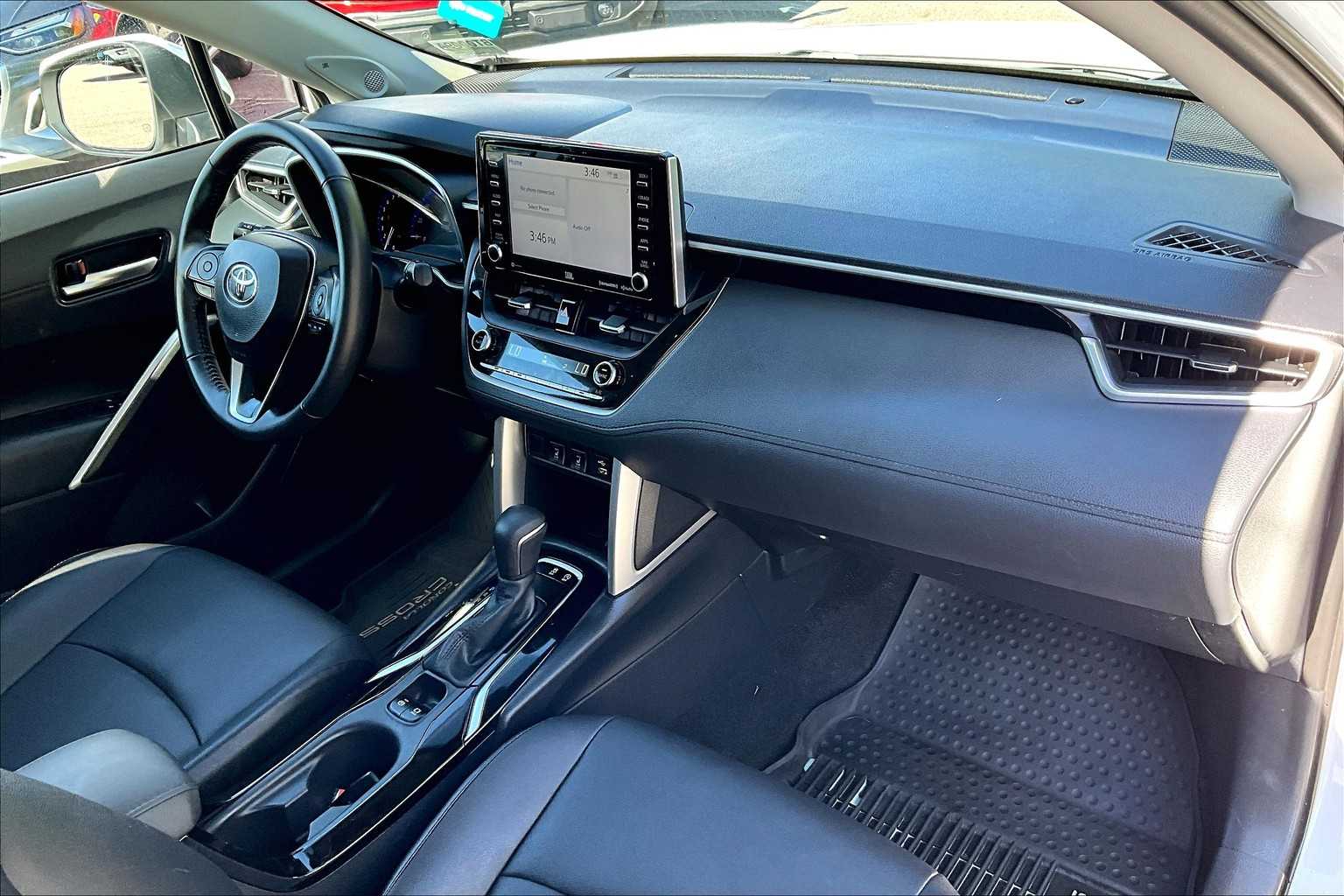 2022 Toyota Corolla Cross XLE - Photo 14