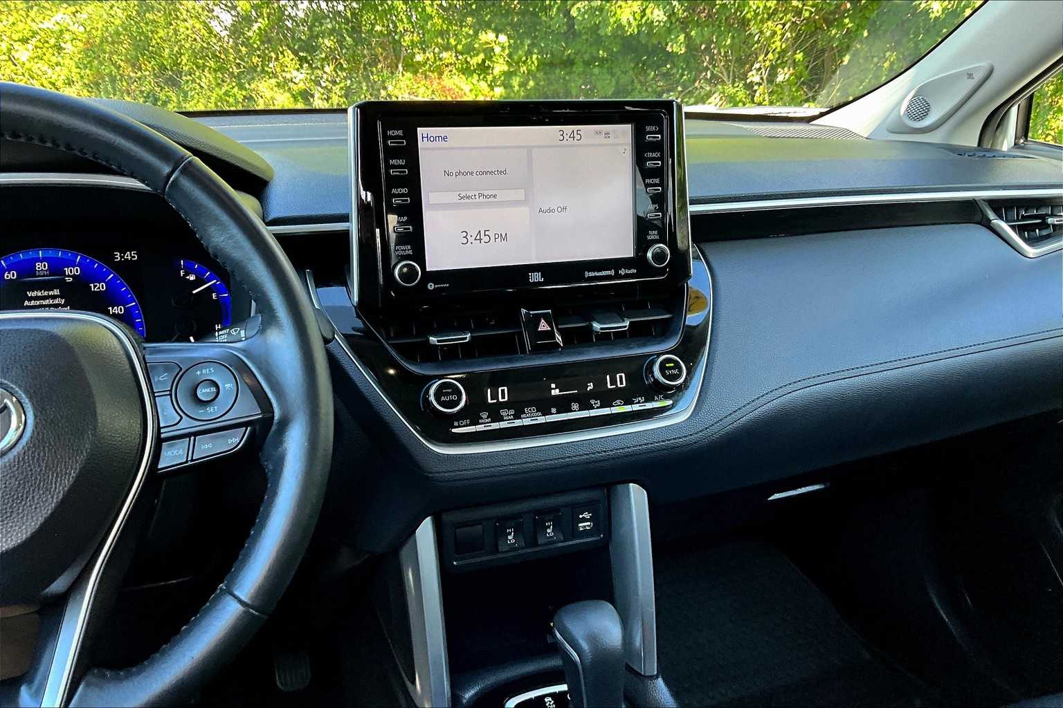 2022 Toyota Corolla Cross XLE - Photo 18