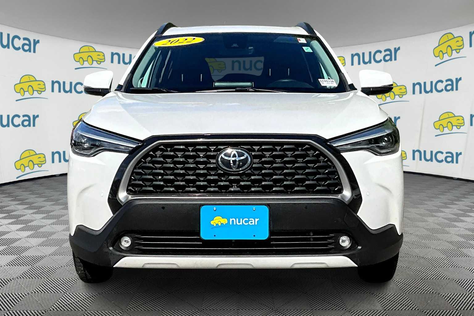 2022 Toyota Corolla Cross XLE - Photo 2