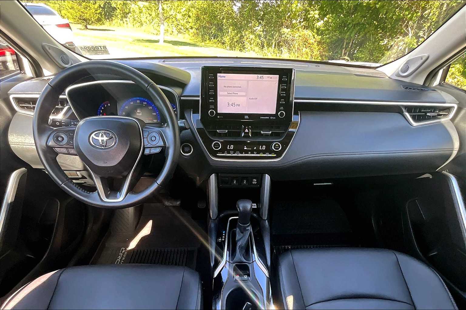 2022 Toyota Corolla Cross XLE - Photo 21