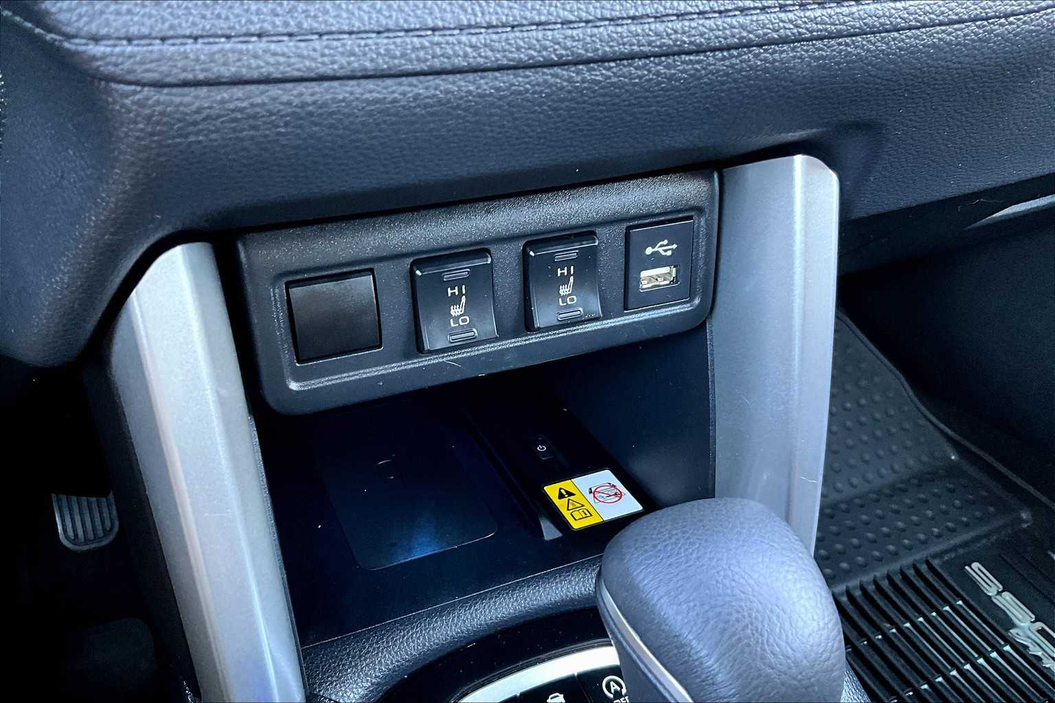 2022 Toyota Corolla Cross XLE - Photo 27
