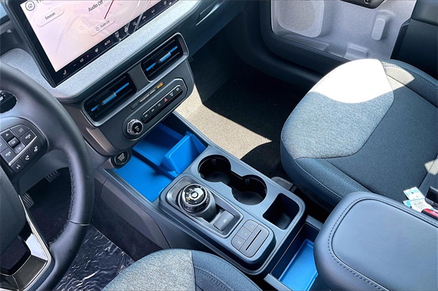 2025 Ford Maverick XLT - Photo 9