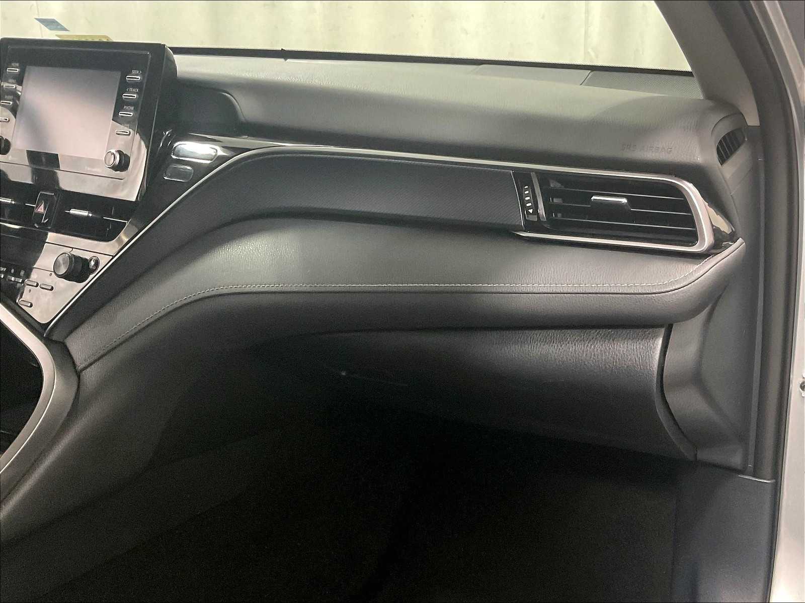 2023 Toyota Camry SE - Photo 13