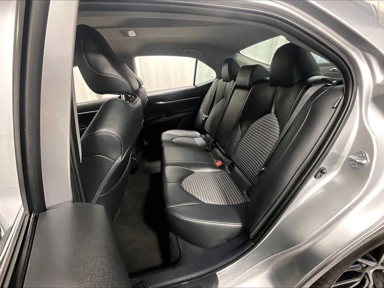 2023 Toyota Camry SE - Photo 15