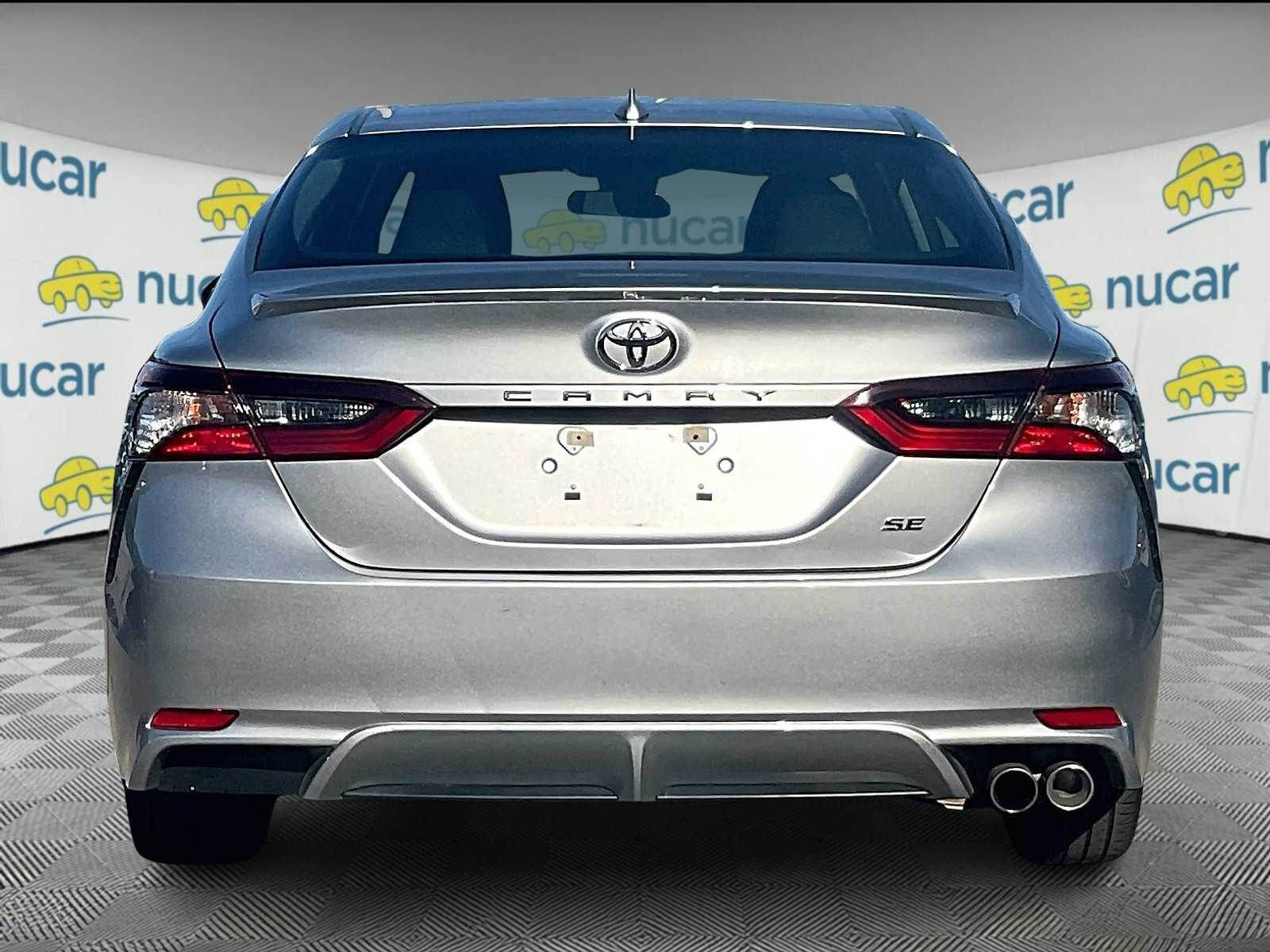 2023 Toyota Camry SE - Photo 5